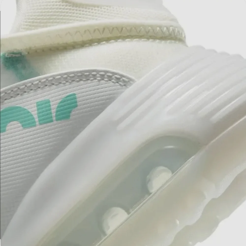 NIKE Air Max 2090 Women's 9 Sneakers Aurora Green - NEW - Picture 6 of 6